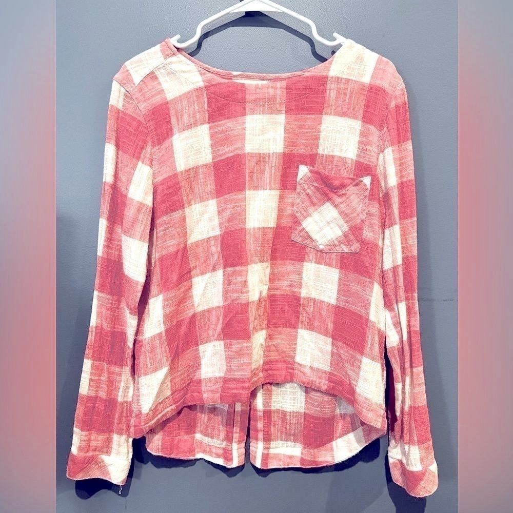 Cloth & Stone Anthropologie long sleeve pink and white light fabric medium